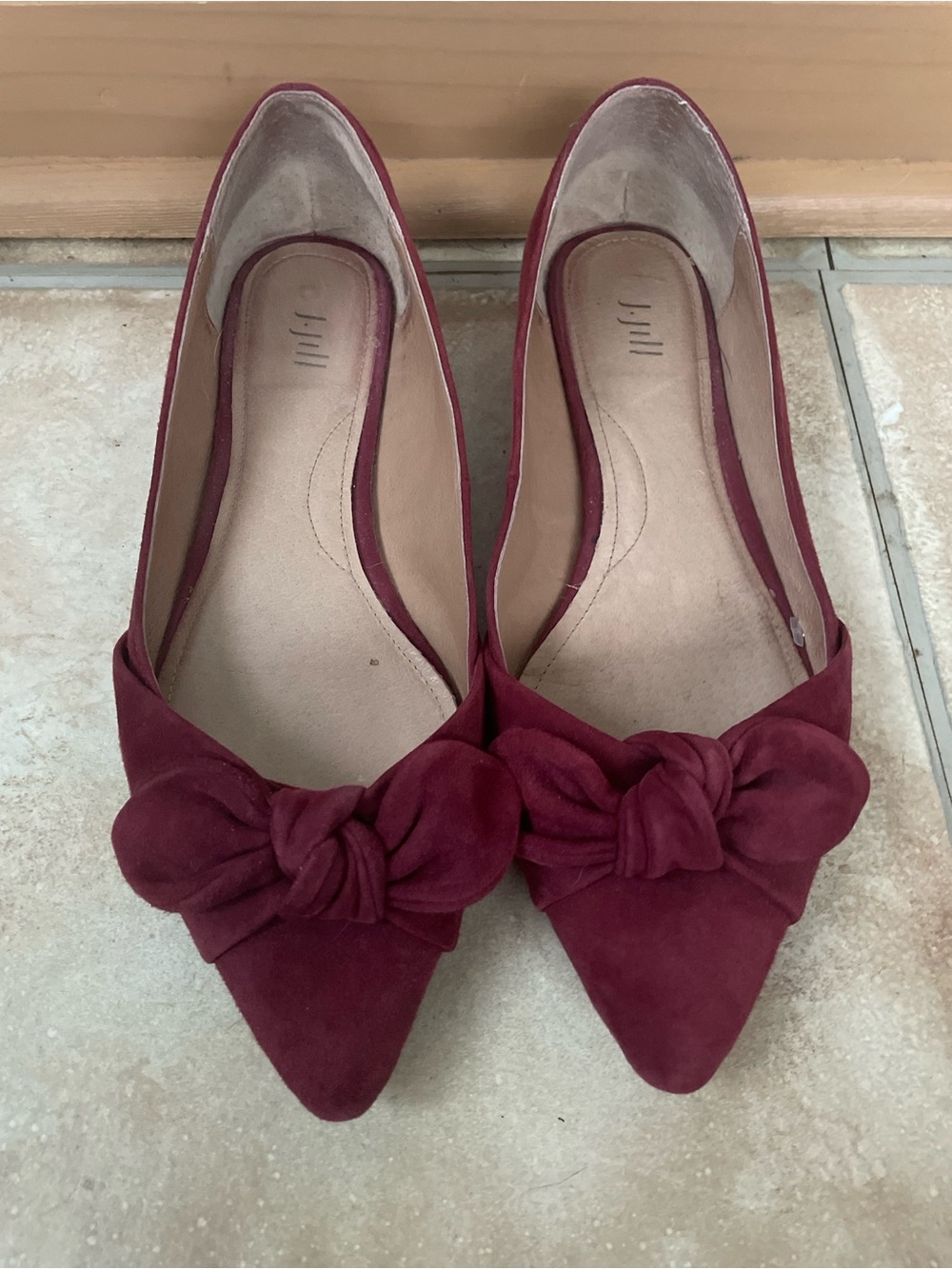J.Jill maroon burgundy pointy toe slip on flats bow detail; size 8 - Picture 2 of 5